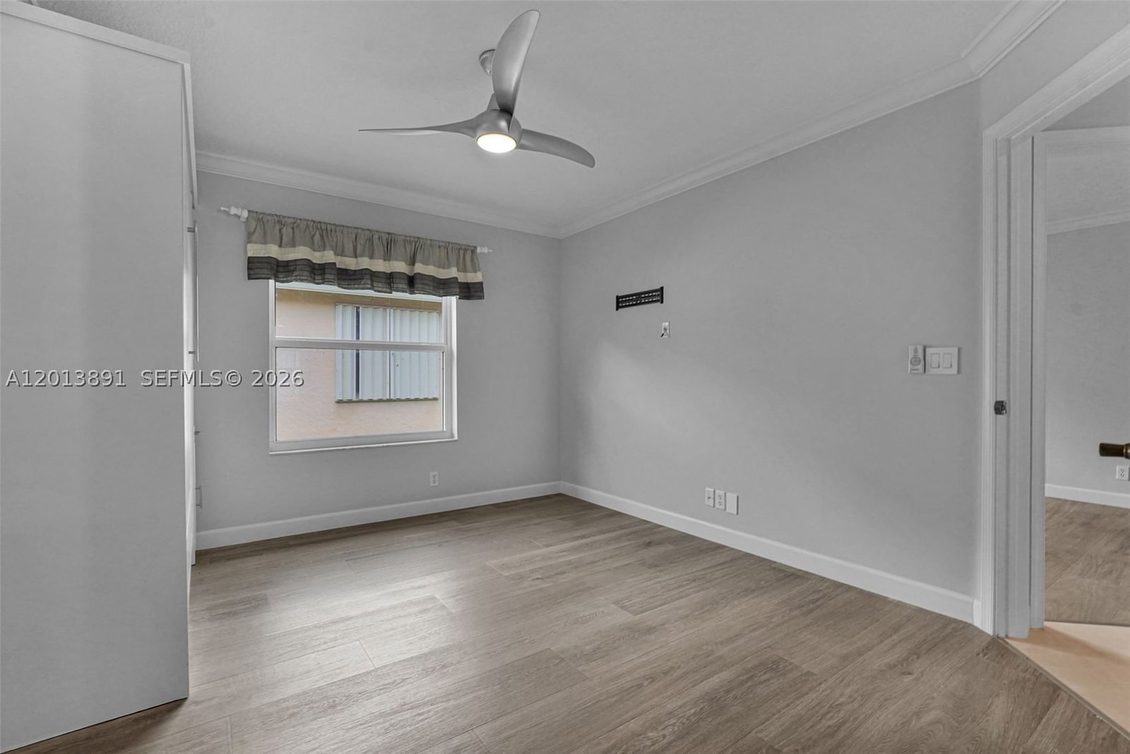 Real estate property located at 2715 Edgewater Court, Broward, Sector 7 South, Weston, FL