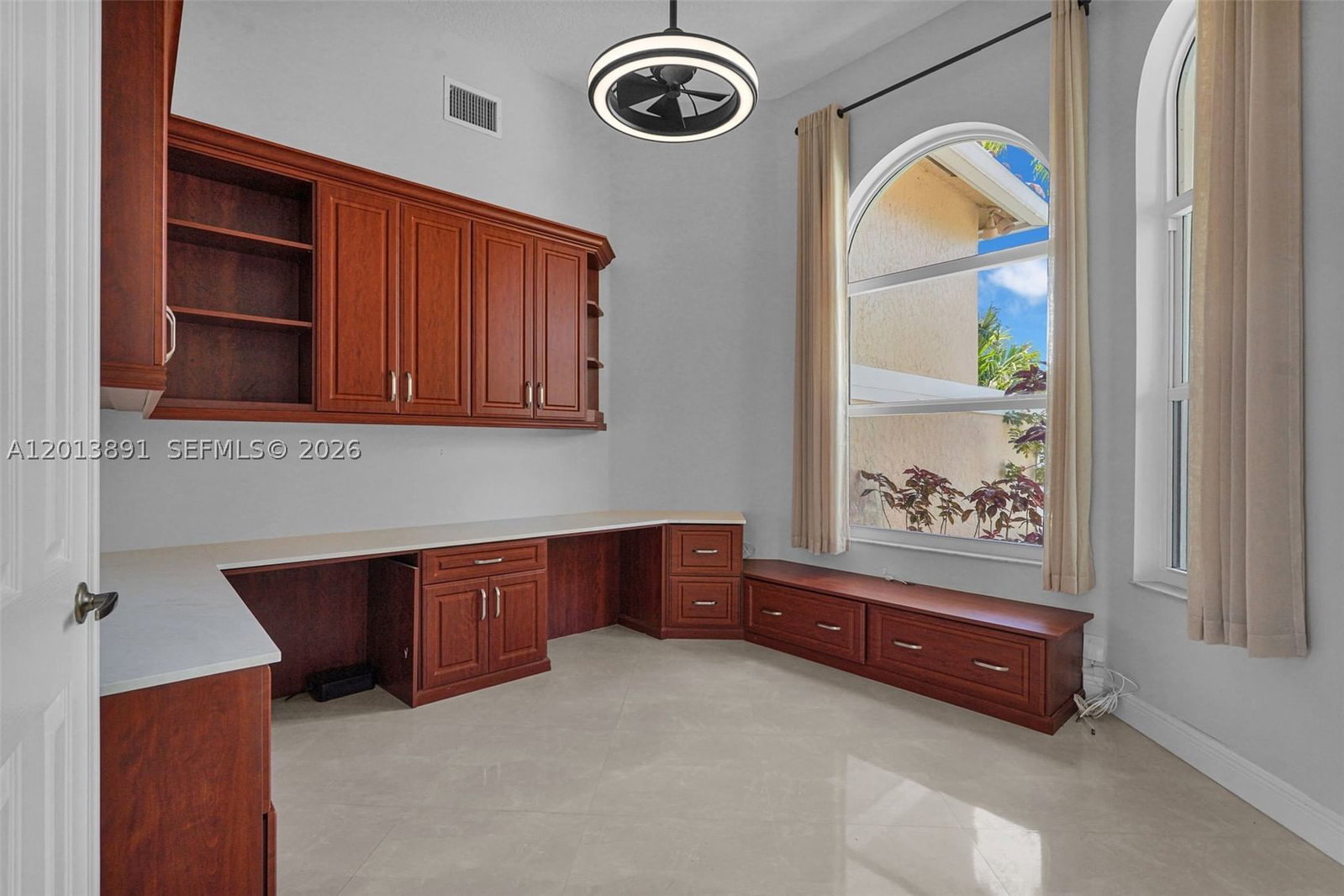 Real estate property located at 2715 Edgewater Court, Broward, Sector 7 South, Weston, FL