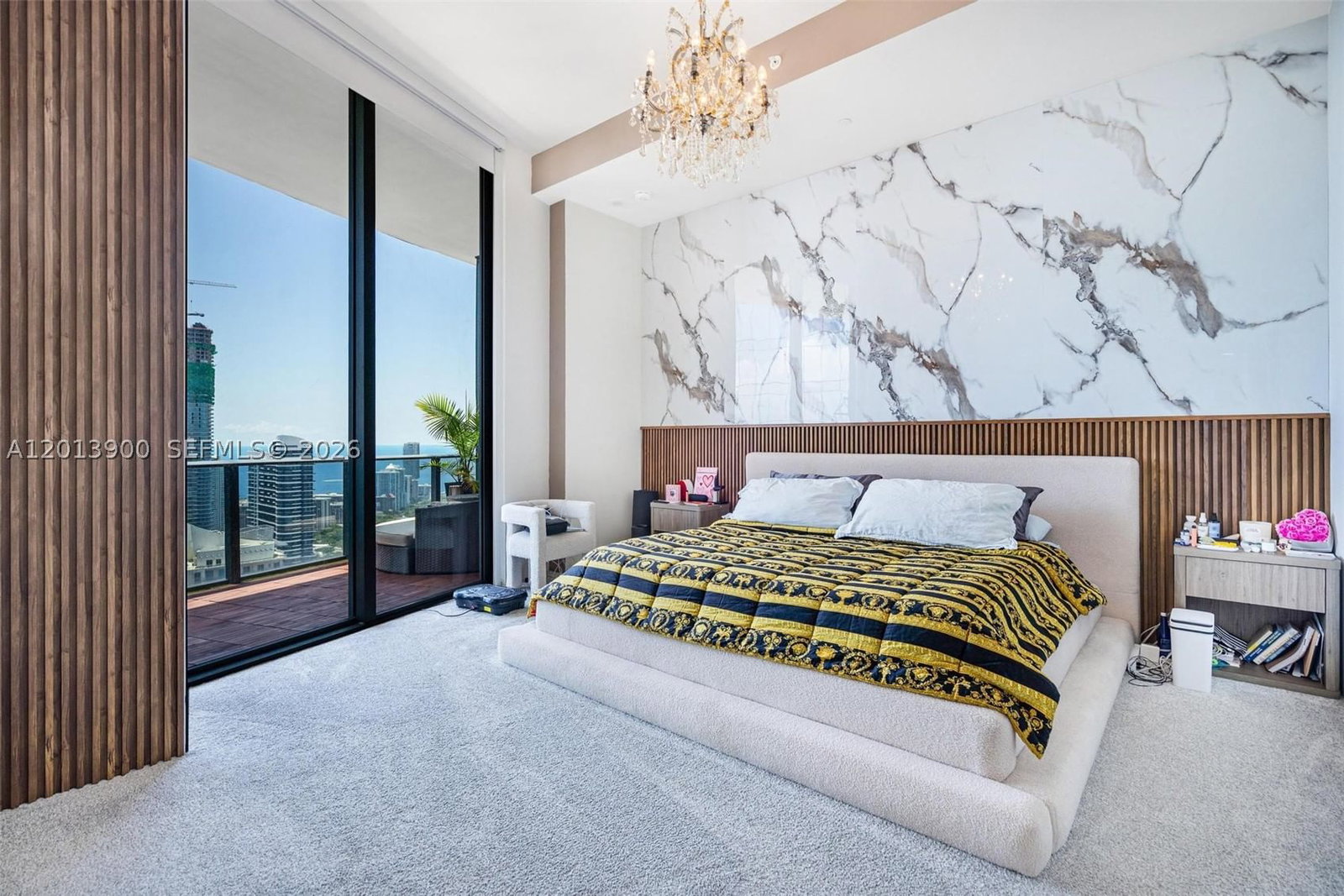Real estate property located at 801 Miami Ave #5702, Miami-dade, 801 Sma Residences Condo, Miami, FL