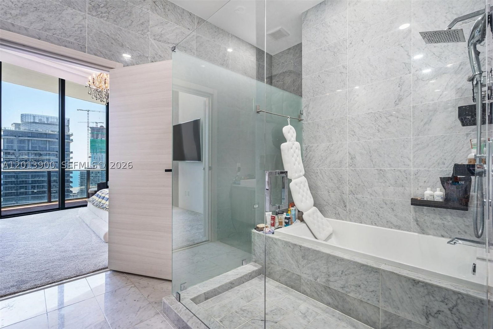 Real estate property located at 801 Miami Ave #5702, Miami-dade, 801 Sma Residences Condo, Miami, FL