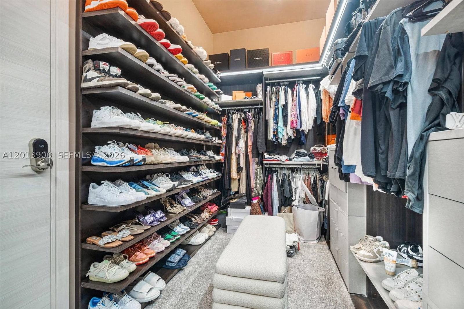 Real estate property located at 801 Miami Ave #5702, Miami-dade, 801 Sma Residences Condo, Miami, FL