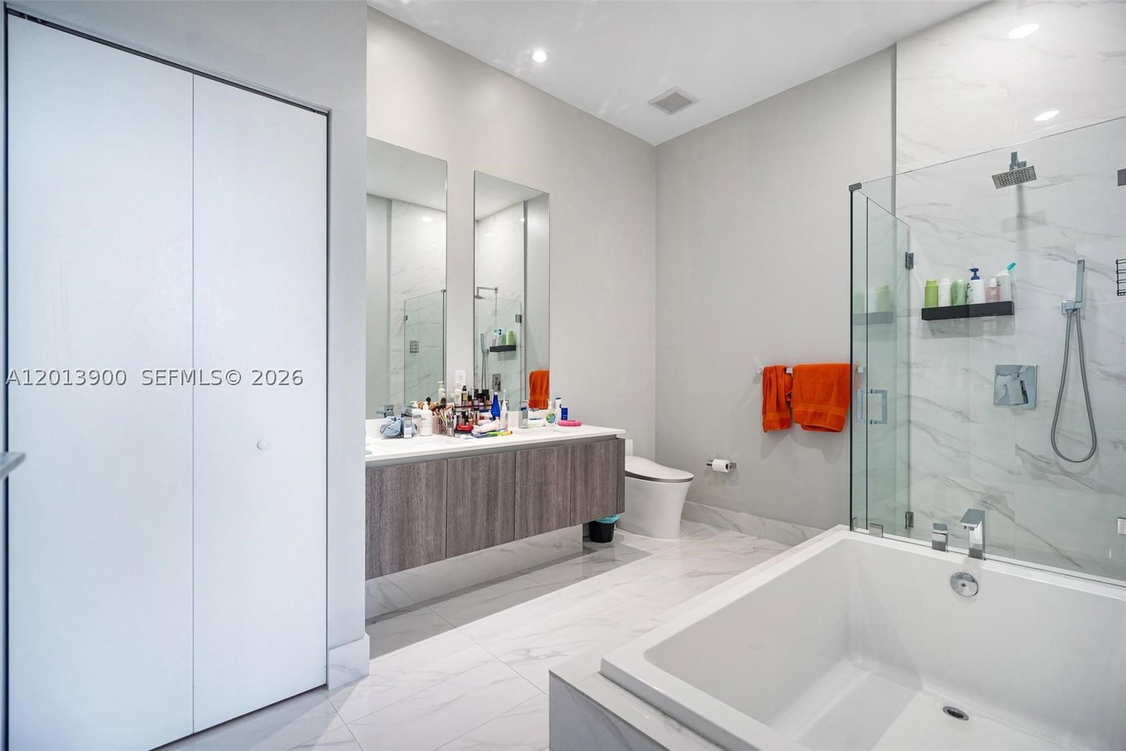Real estate property located at 801 Miami Ave #5702, Miami-dade, 801 Sma Residences Condo, Miami, FL