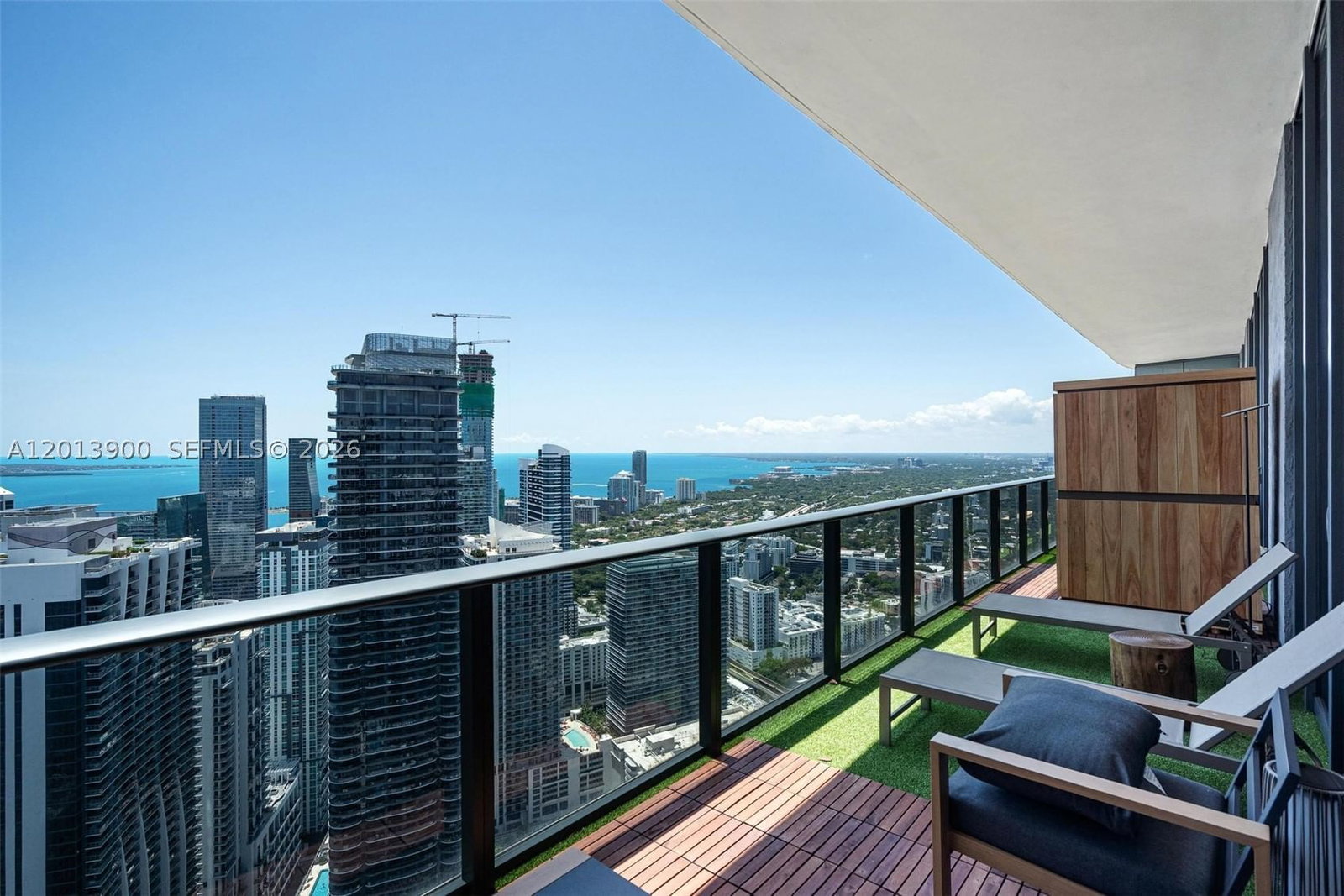 Real estate property located at 801 Miami Ave #5702, Miami-dade, 801 Sma Residences Condo, Miami, FL