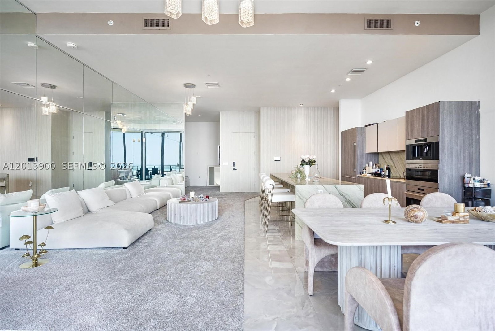 Real estate property located at 801 Miami Ave #5702, Miami-dade, 801 Sma Residences Condo, Miami, FL