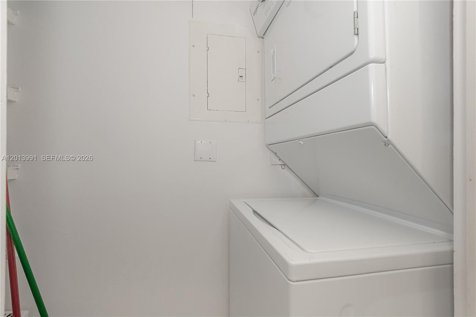 Real estate property located at 90 ALTON RD #1007, Miami-dade, Yacht Club At Portofino, Miami Beach, FL