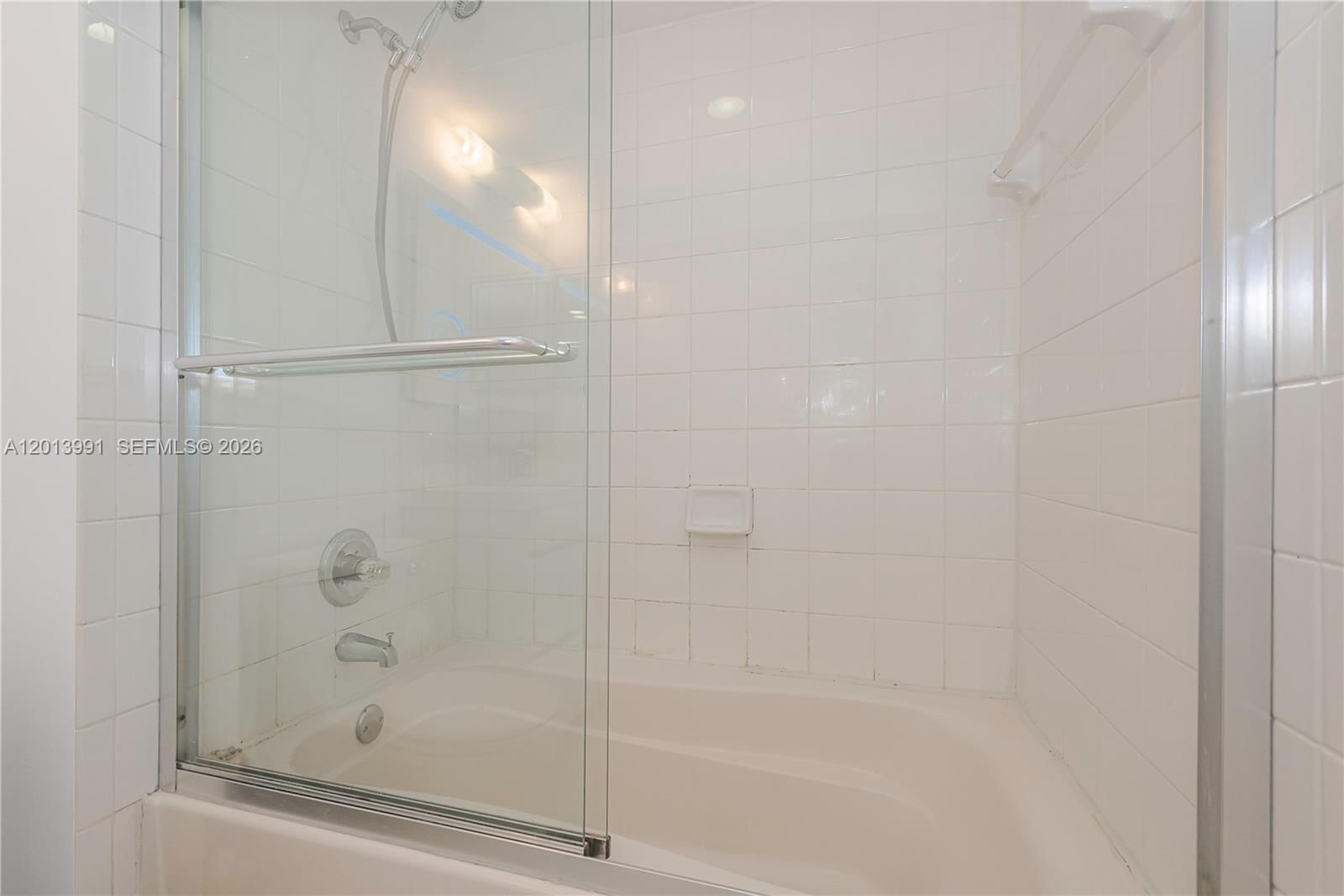 Real estate property located at 90 ALTON RD #1007, Miami-dade, Yacht Club At Portofino, Miami Beach, FL