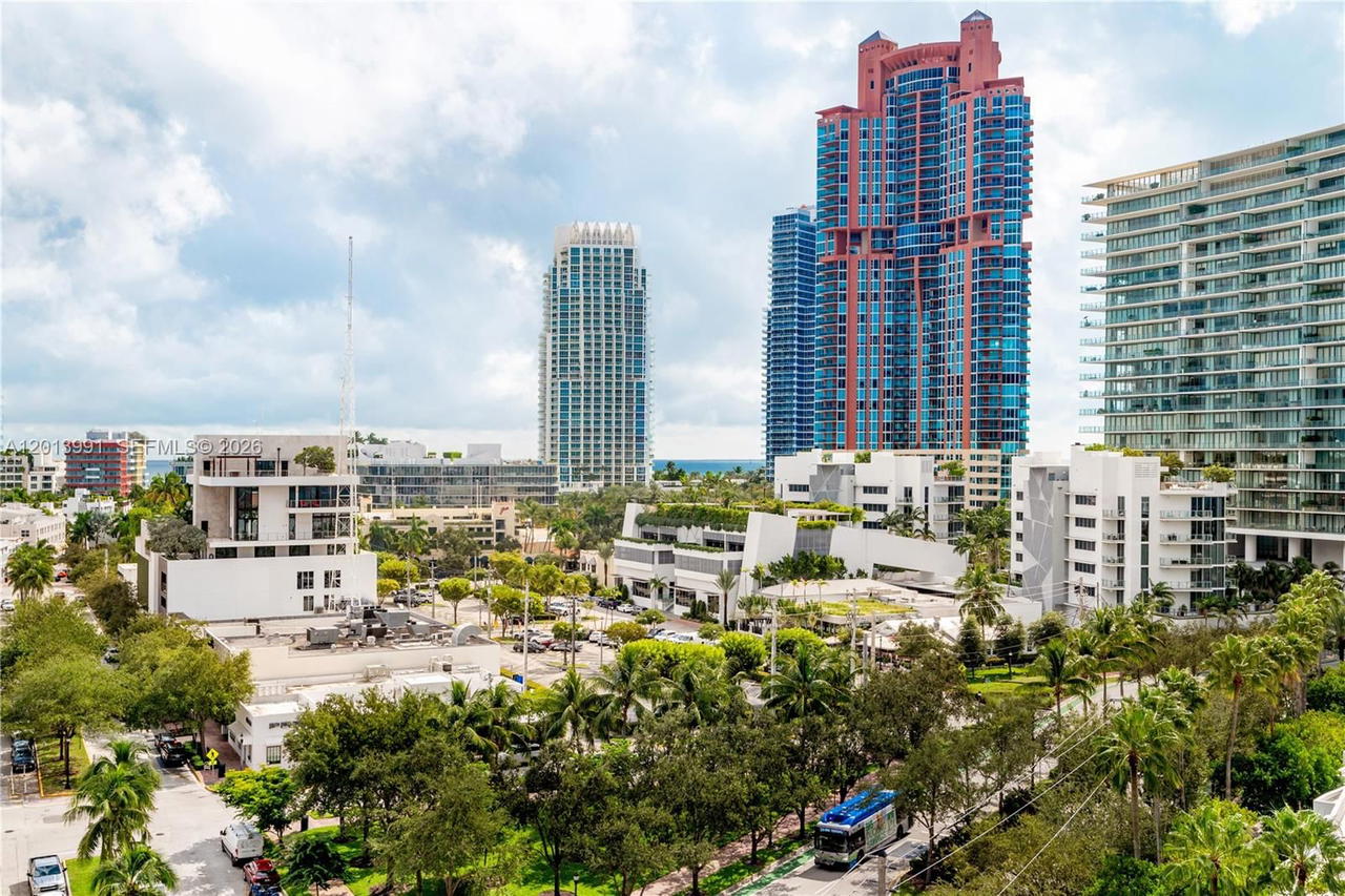 Real estate property located at 90 ALTON RD #1007, Miami-dade, Yacht Club At Portofino, Miami Beach, FL