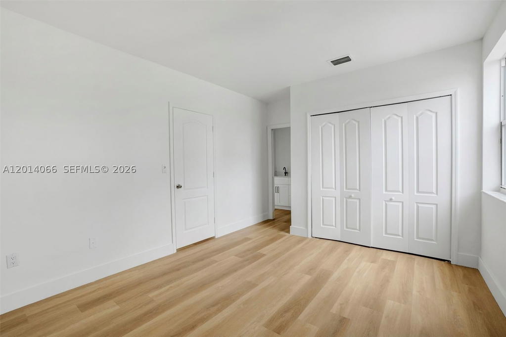 Real estate property located at 12931 7th Ln, Miami-dade, Shoma Homes At Tamiami Iv, Miami, FL