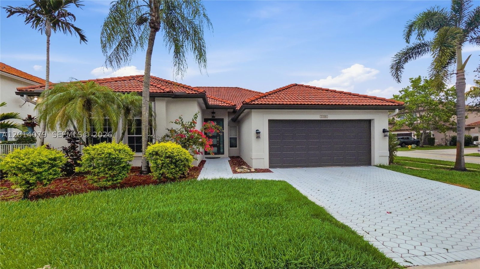 Real estate property located at 1101 180th Ave, Broward, Silver Lakes At Pembroke, Pembroke Pines, FL