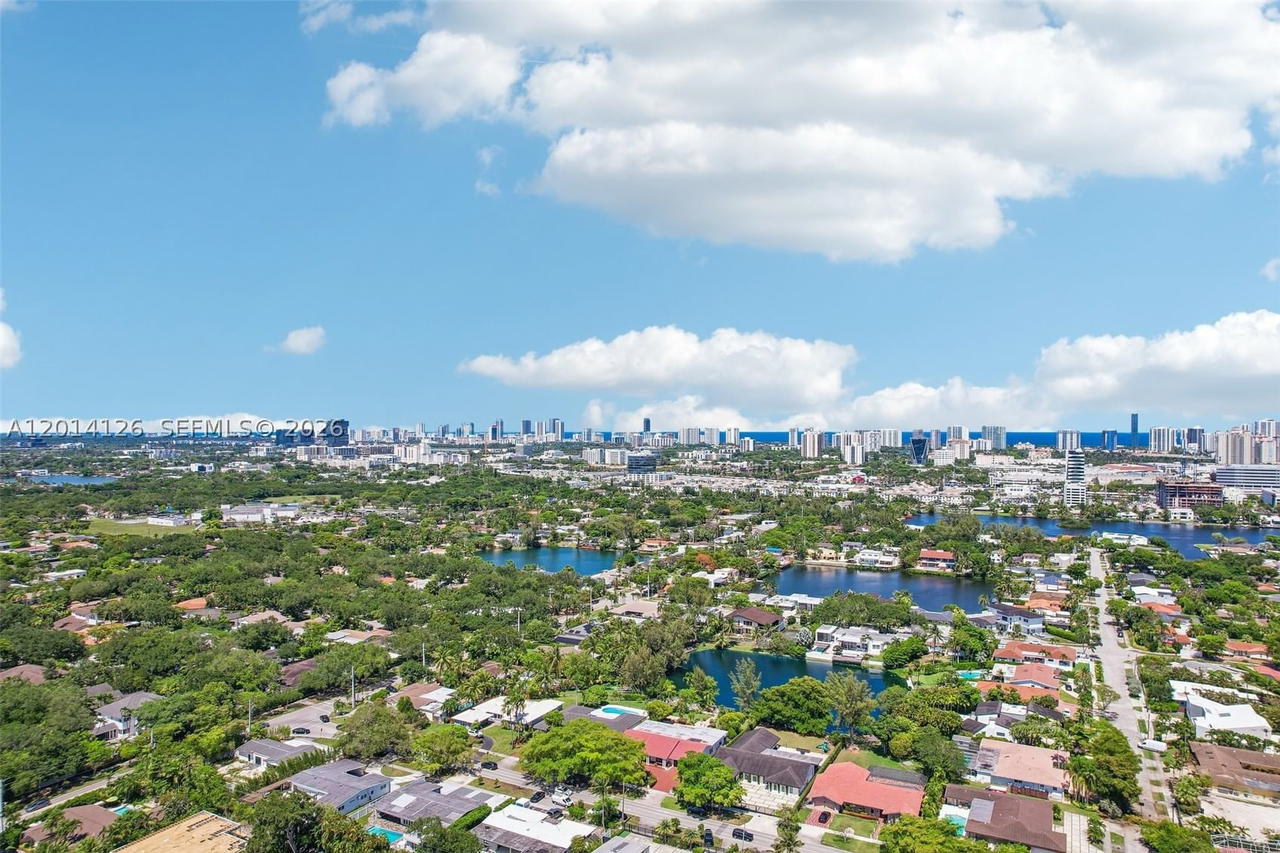 Real estate property located at 19805 22nd Ave, Miami-dade, North Lake Estates, Miami, FL