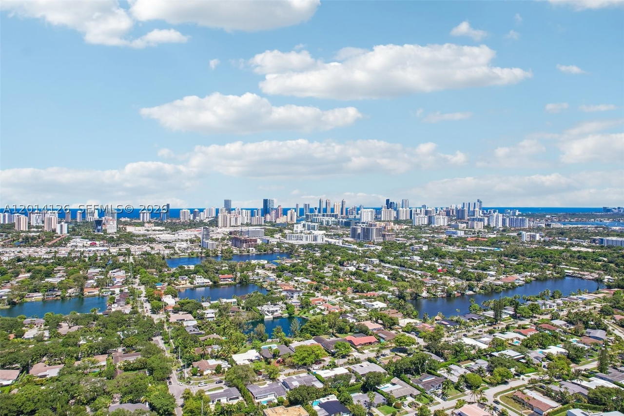 Real estate property located at 19805 22nd Ave, Miami-dade, North Lake Estates, Miami, FL