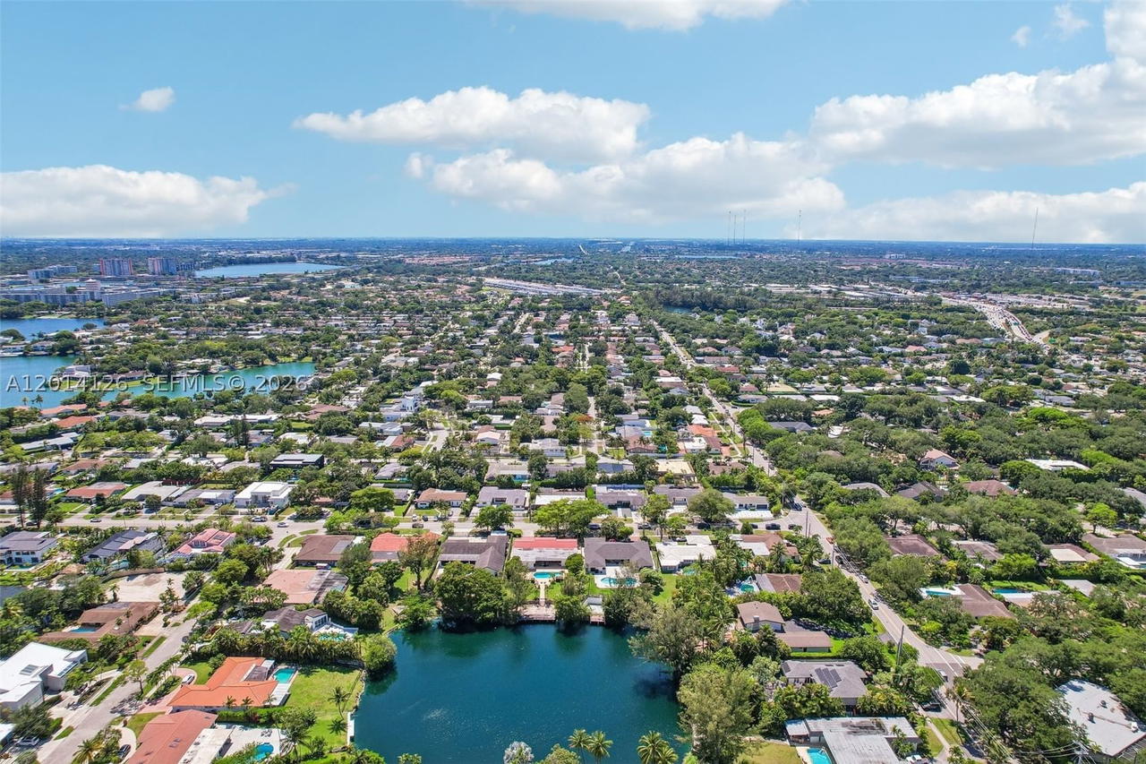 Real estate property located at 19805 22nd Ave, Miami-dade, North Lake Estates, Miami, FL