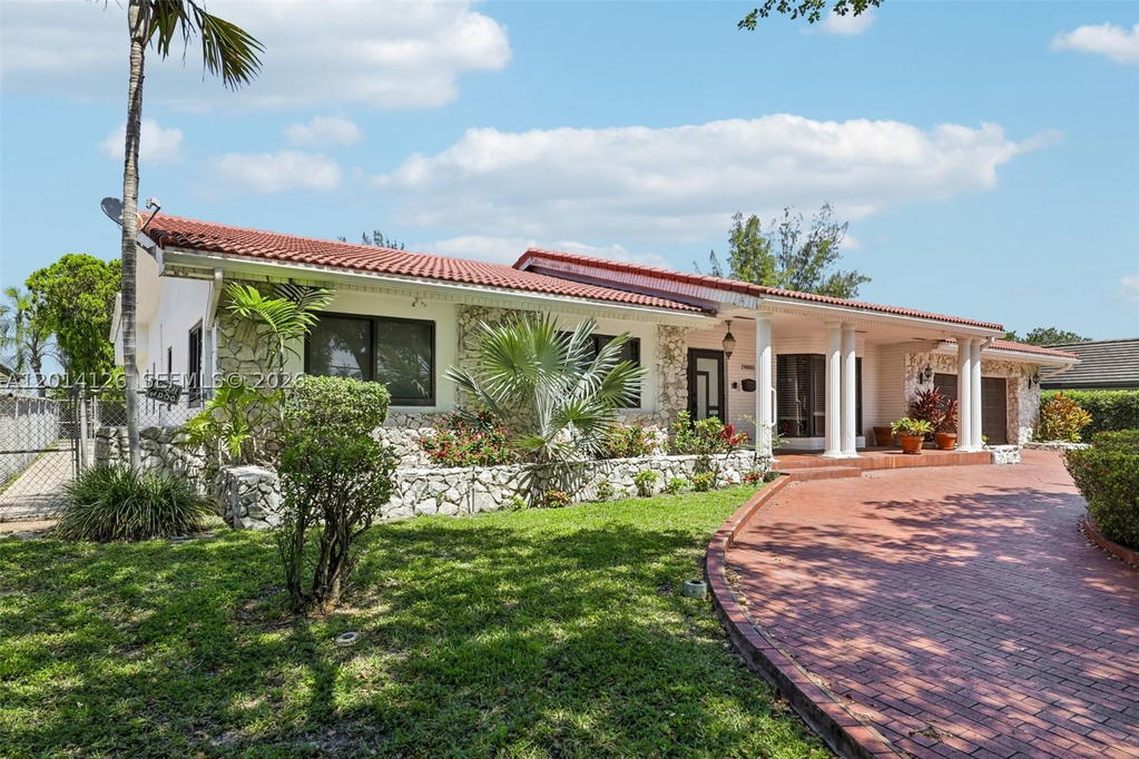 Real estate property located at 19805 22nd Ave, Miami-dade, North Lake Estates, Miami, FL