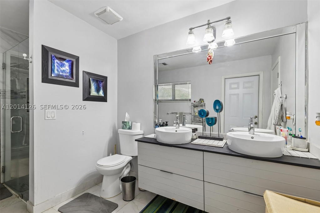 Real estate property located at 19805 22nd Ave, Miami-dade, North Lake Estates, Miami, FL