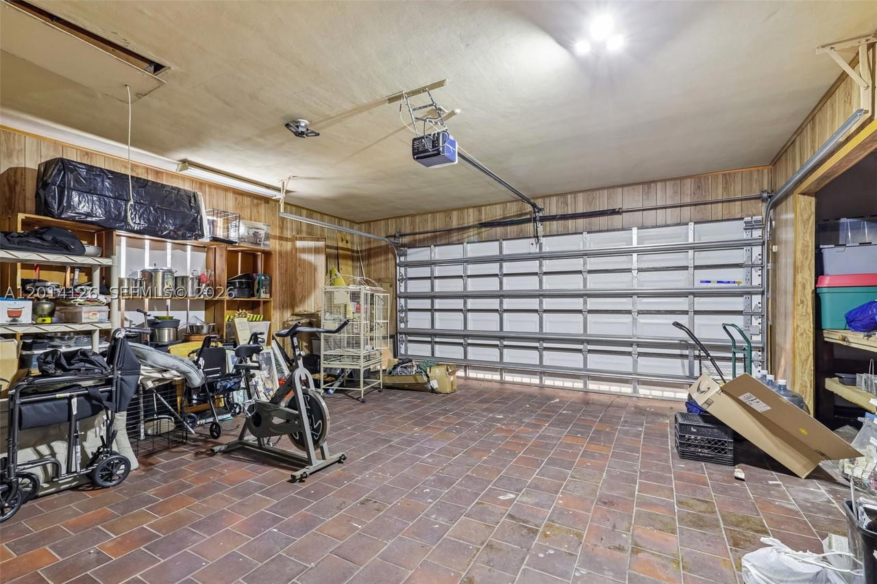 Real estate property located at 19805 22nd Ave, Miami-dade, North Lake Estates, Miami, FL