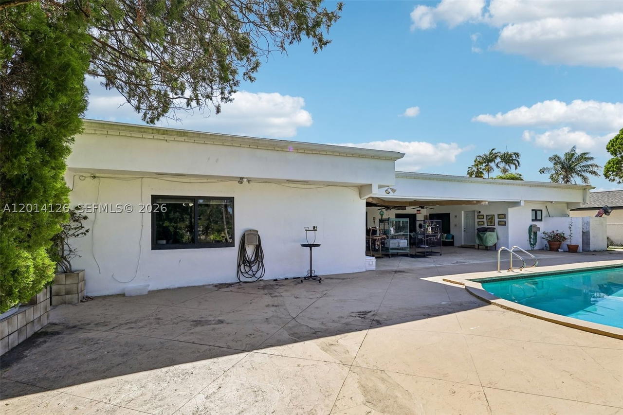Real estate property located at 19805 22nd Ave, Miami-dade, North Lake Estates, Miami, FL