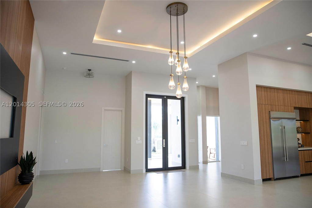 Real estate property located at 13231 220 ST, Miami-dade, Daisy Sub, Miami, FL