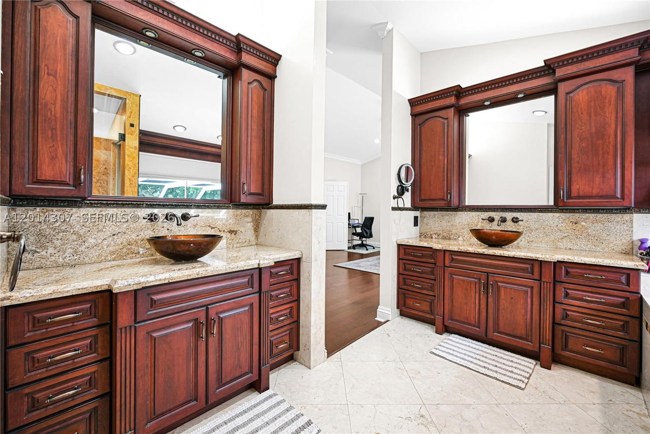 Real estate property located at 9866 111th Ter, Miami-dade, Weitzer Killian Place, Miami, FL