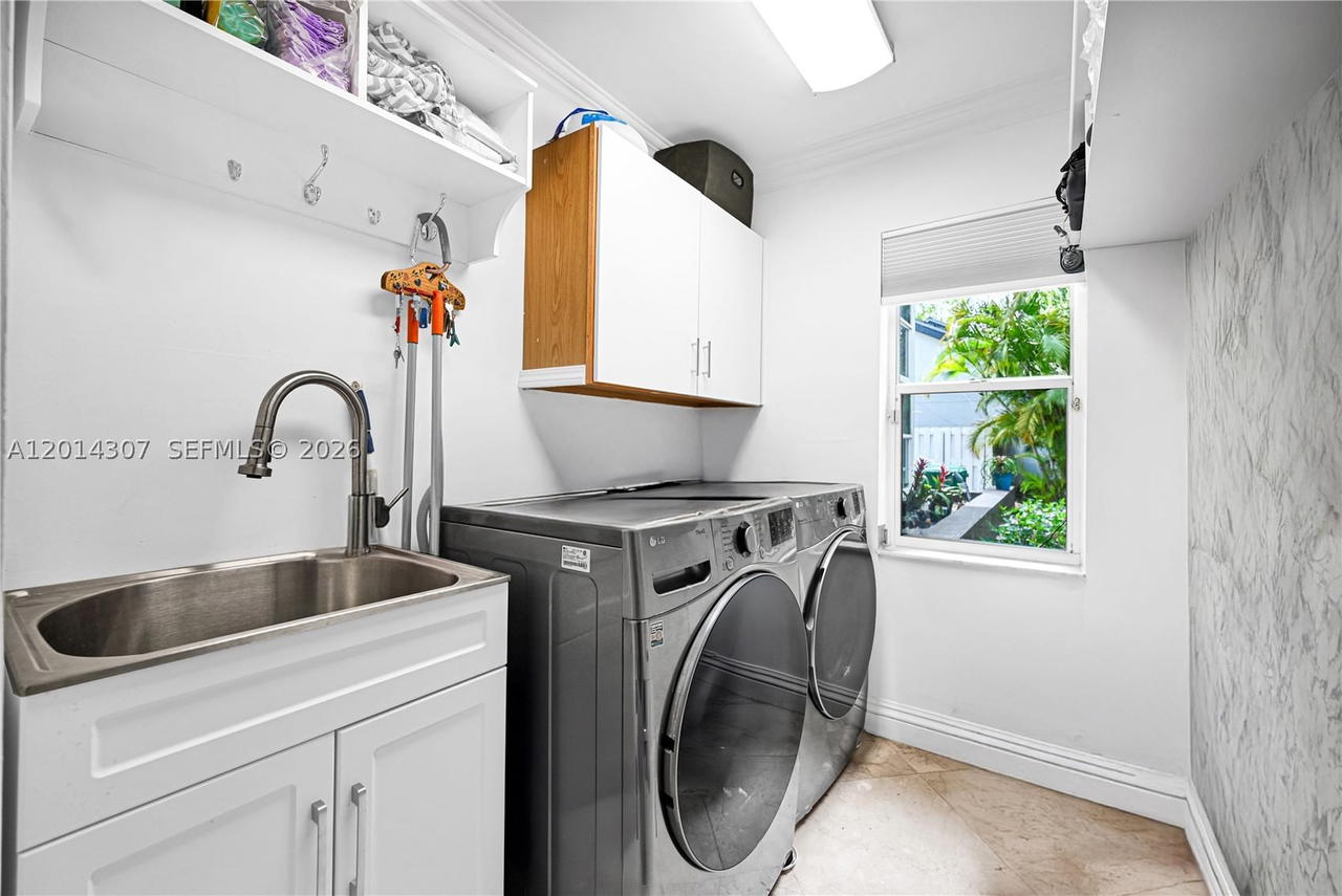 Real estate property located at 9866 111th Ter, Miami-dade, Weitzer Killian Place, Miami, FL