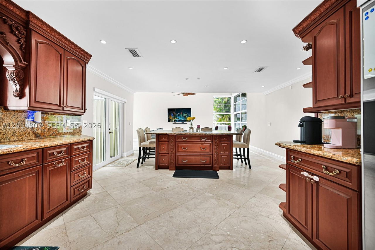 Real estate property located at 9866 111th Ter, Miami-dade, Weitzer Killian Place, Miami, FL