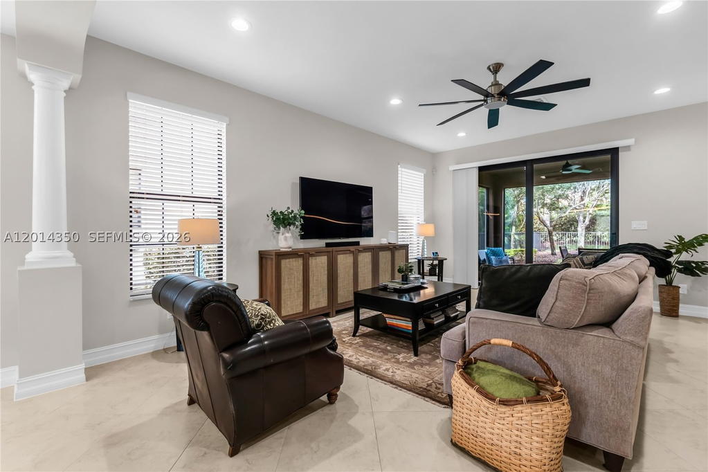 Real estate property located at 8915 Watercrest Cir W, Broward, Watercrest, Parkland, FL