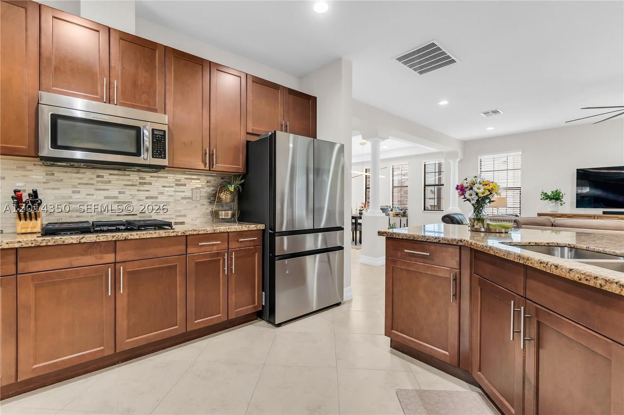 Real estate property located at 8915 Watercrest Cir W, Broward, Watercrest, Parkland, FL