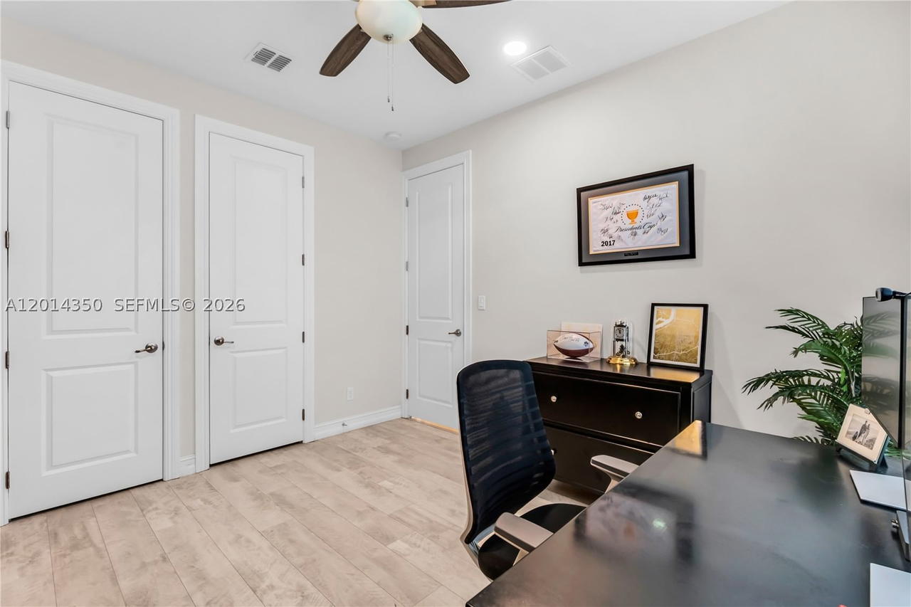 Real estate property located at 8915 Watercrest Cir W, Broward, Watercrest, Parkland, FL