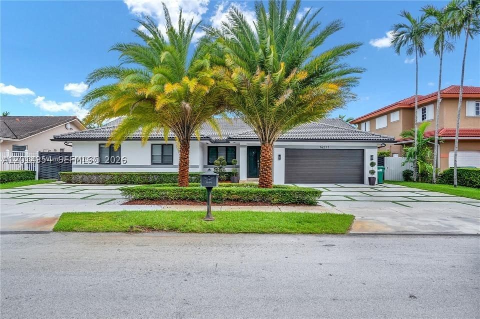 Real estate property located at 14211 31st St, Miami-dade, Lisardo Sub, Miami, FL