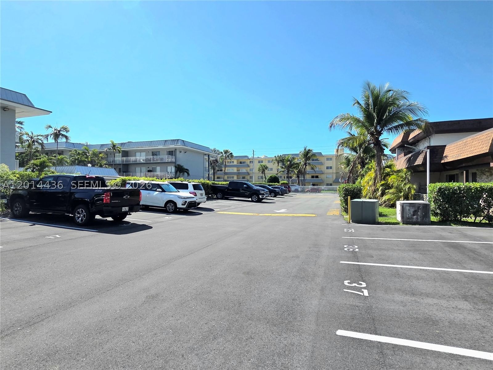 Real estate property located at 7477 82nd St C115, Miami-dade, Dadeland Capri Condo, Miami, FL