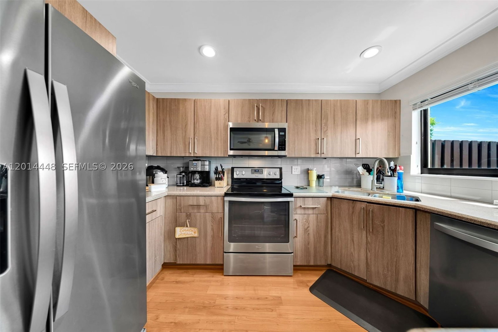 Real estate property located at 10335 137th Ct, Miami-dade, Valencia Townhomes, Miami, FL