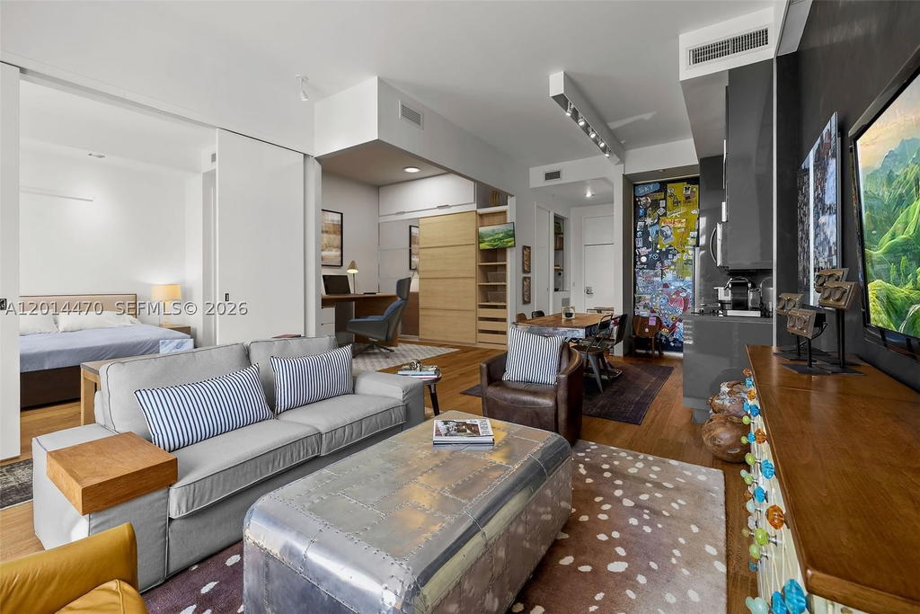Real estate property located at 2001 Meridian Ave #404, Miami-dade, The Meridian Condo, Miami Beach, FL