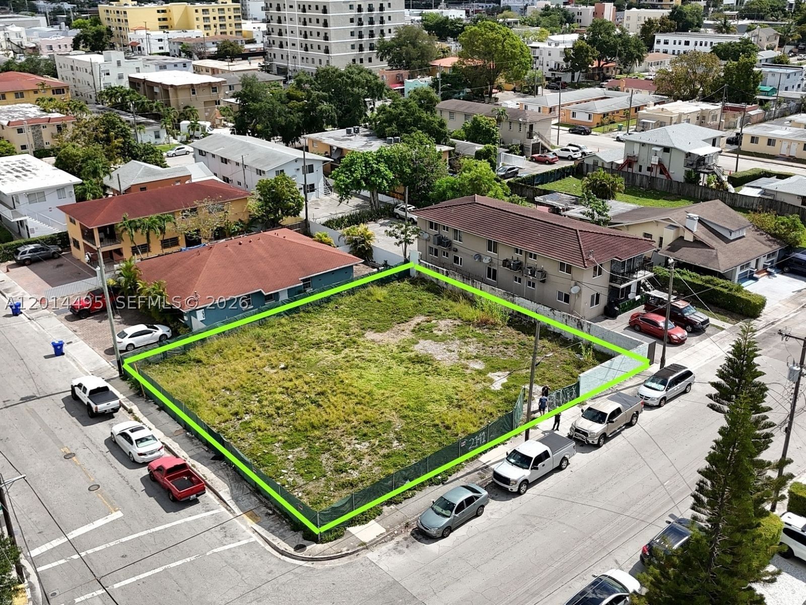 Real estate property located at 2141 3rd St, Miami-dade, Idlewild Park, Miami, FL