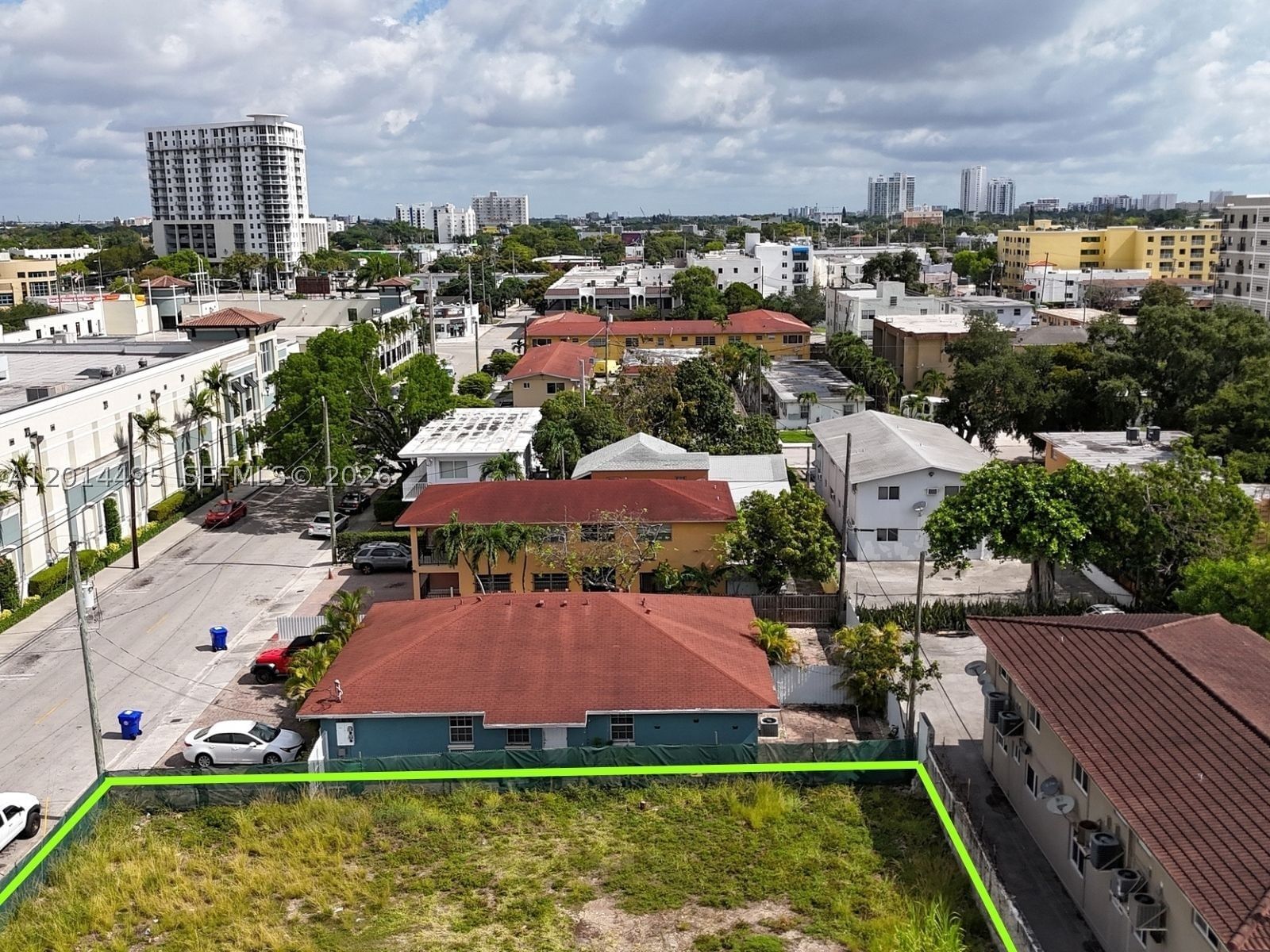 Real estate property located at 2141 3rd St, Miami-dade, Idlewild Park, Miami, FL