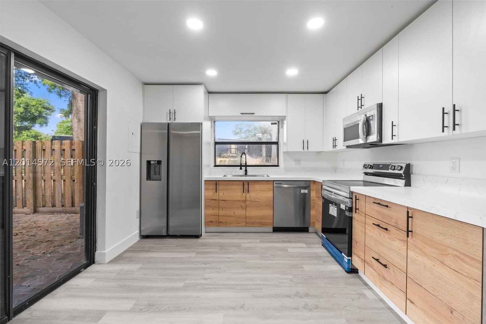 Real estate property located at 14289 94th Cir Ln #103-26, Miami-dade, Camelot Three Condo, Miami, FL
