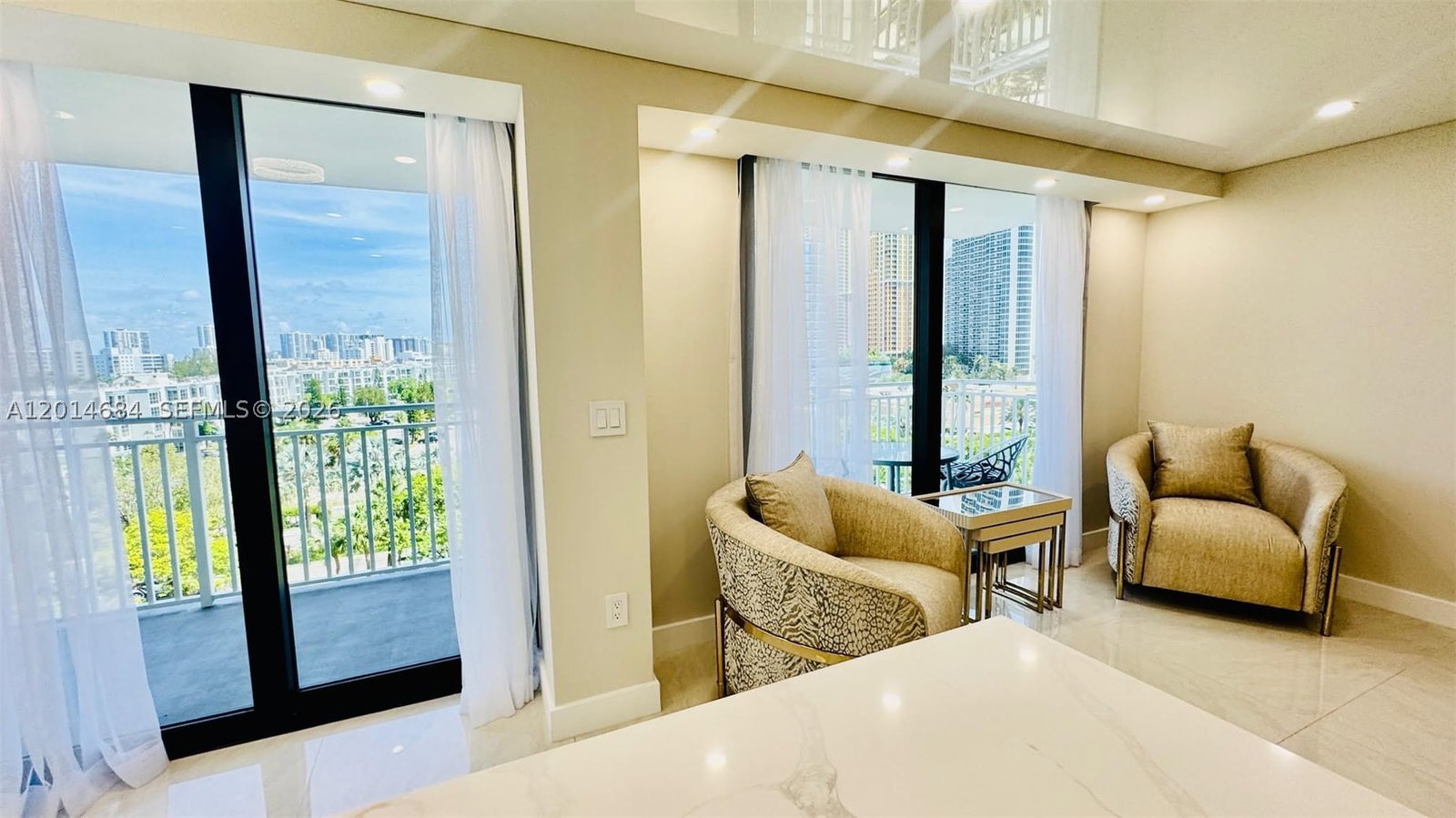 Real estate property located at 210 174th St #811, Miami-dade, Winston Towers 600 Condo, Sunny Isles Beach, FL
