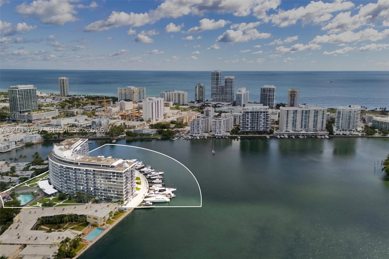 Real estate property located at 900 Bay Dr #1005 + Dock DS14, Miami-dade, King Cole Condo, Miami Beach, FL
