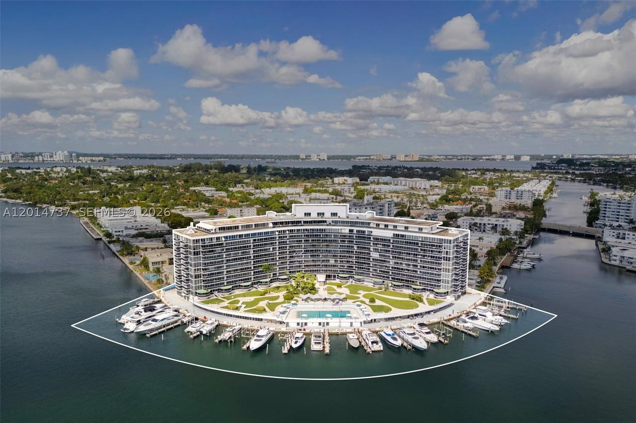 Real estate property located at 900 Bay Dr #1005 + Dock DS14, Miami-dade, King Cole Condo, Miami Beach, FL