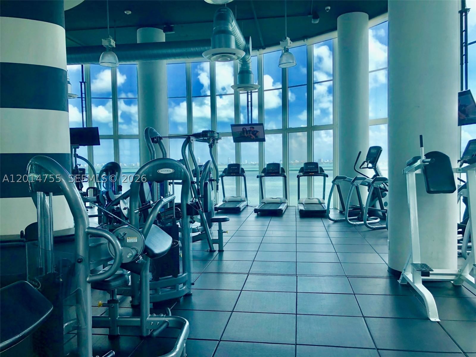 Real estate property located at 1800 Bayshore Dr #614, Miami-dade, 1800 Club Condo, Miami, FL