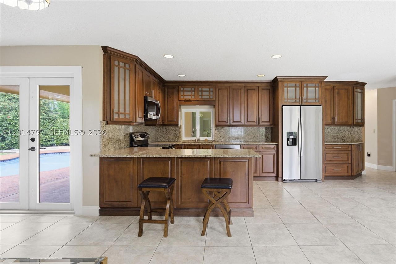 Real estate property located at 14941 45th Ter, Miami-dade, The Mansions 1st Addn, Miami, FL