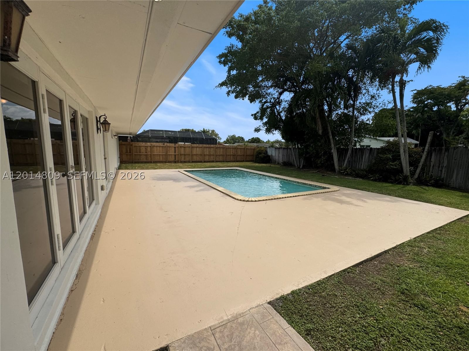 Real estate property located at 9620 Kendale Blvd, Miami-dade, Kendale Sec 2, Miami, FL