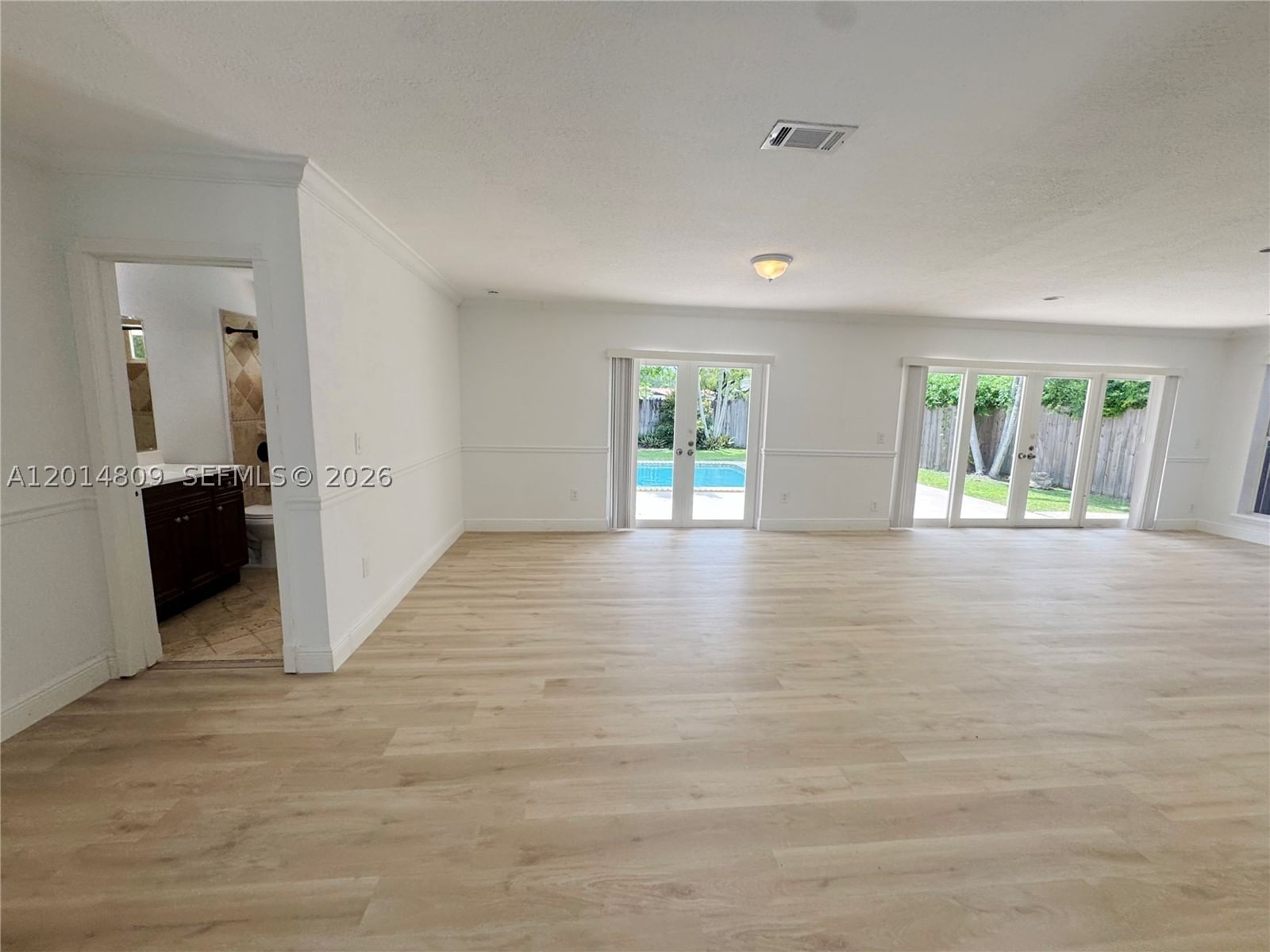 Real estate property located at 9620 Kendale Blvd, Miami-dade, Kendale Sec 2, Miami, FL