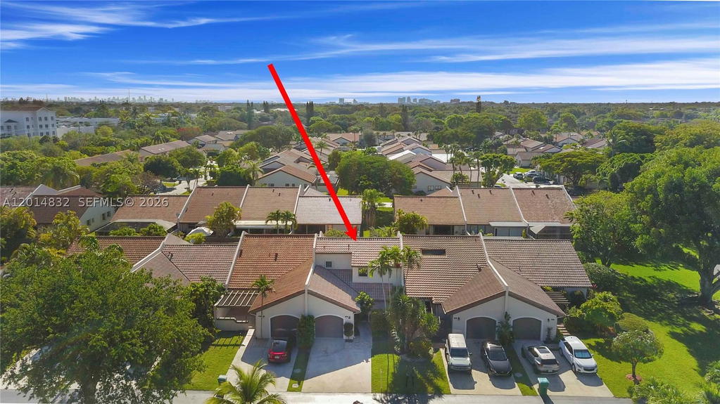 Real estate property located at 8555 114th Ct, Miami-dade, Kings Court West, Miami, FL