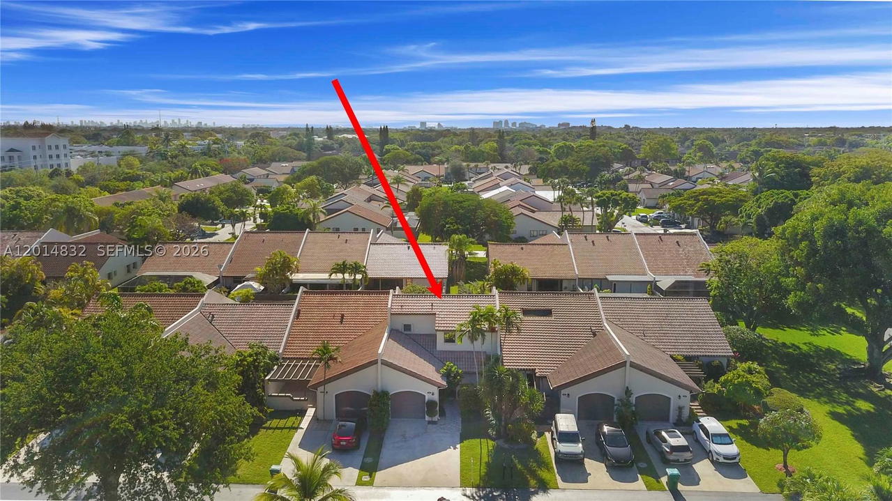Real estate property located at 8555 114th Ct, Miami-dade, Kings Court West, Miami, FL