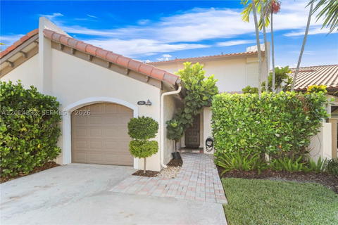 Real estate property located at 8555 114th Ct, Miami-dade, Kings Court West, Miami, FL