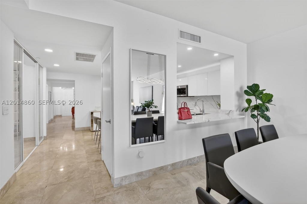 Real estate property located at 3330 190th St #1817, Miami-dade, Aventura Marina Condo Num, Aventura, FL