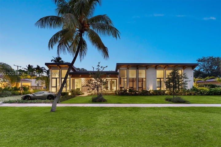 Real estate property located at 6716 San Vicente St, Miami-dade, C Gab Riviera Sec 11 Rev, Coral Gables, FL