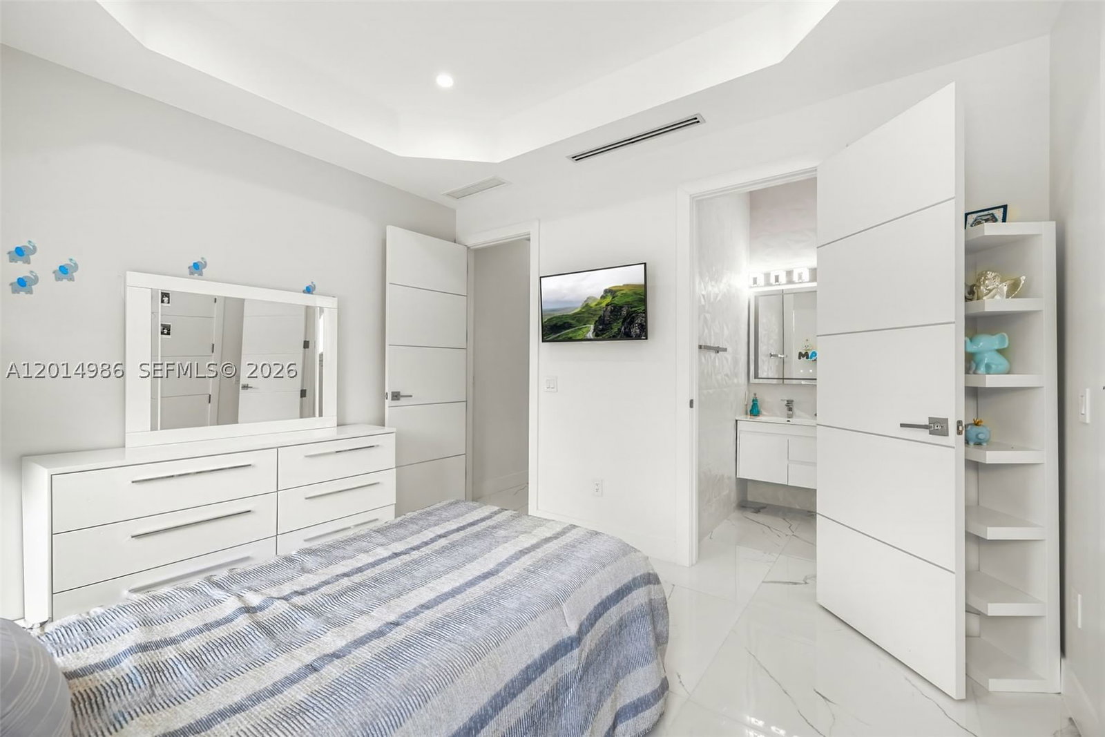 Real estate property located at 5815 107th Pl, Miami-dade, Westwood Ests 3rd Addn, Miami, FL
