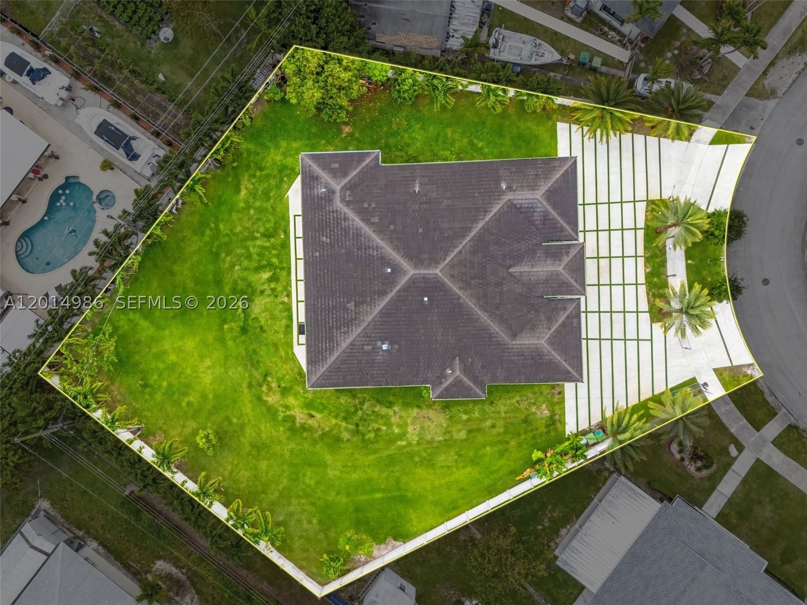 Real estate property located at 5815 107th Pl, Miami-dade, Westwood Ests 3rd Addn, Miami, FL