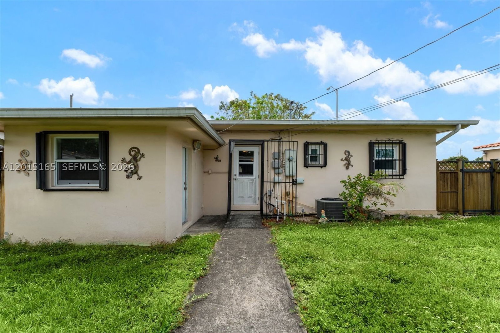 Real estate property located at 2674 8th Ct, Miami-dade, Hialeah Homesites, Hialeah, FL