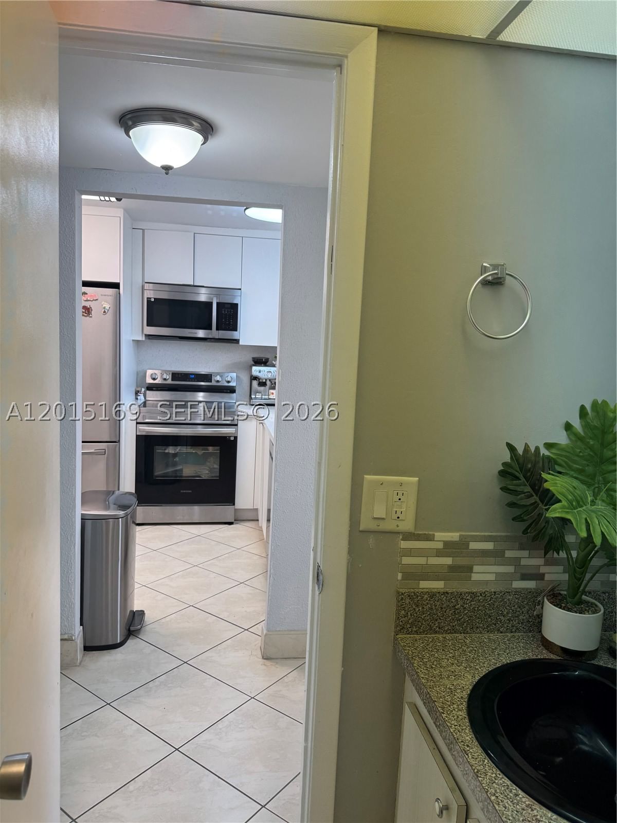 Real estate property located at 9580 Sunrise Lakes Blvd #211, Broward, Sunrise Lakes 145 Condo, Sunrise, FL